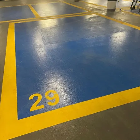 Faltom 6 Yacht Park Premium Parking Gdynia