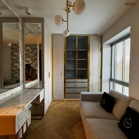 Faltom 6 Yacht Park Premium * Gdyně