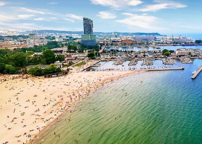 Faltom 6 Yacht Park Premium *